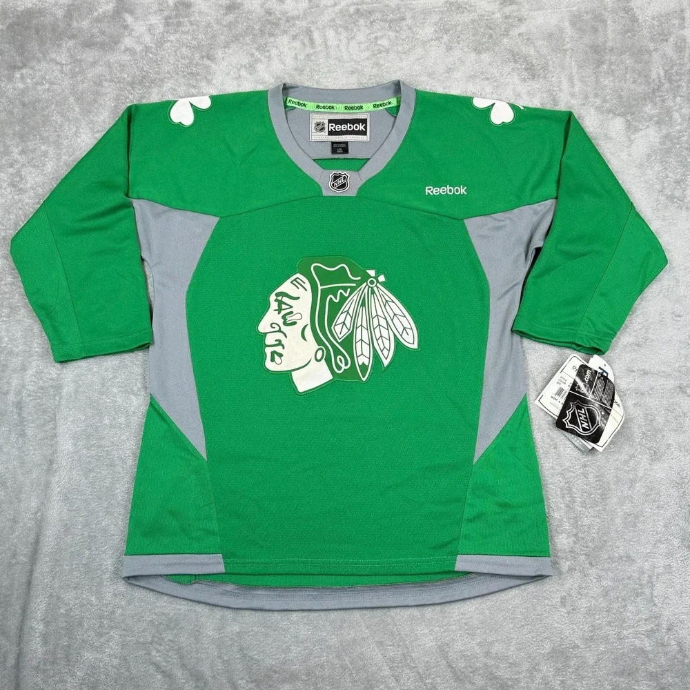 Reebok nwt chicago